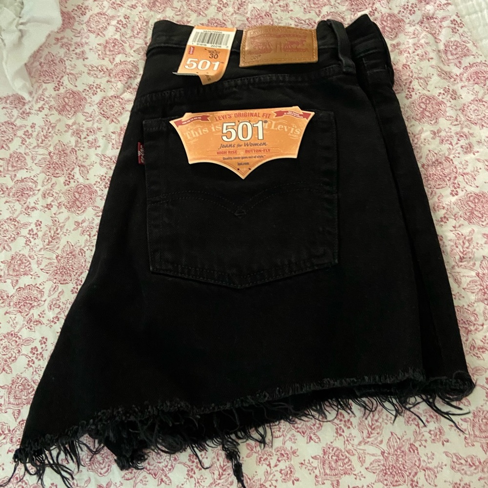 NWT Levi Shorts